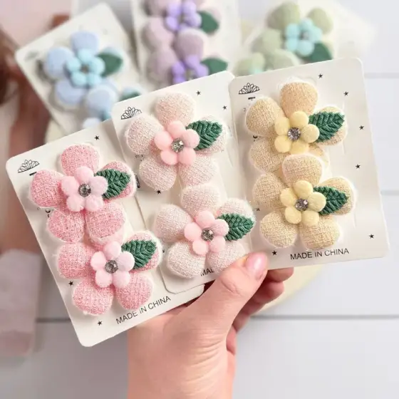 گیره انبری کارتی گل‌پارچه‌ای برگ‌دار رنگی – کد 1438