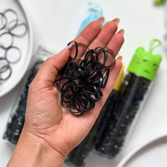 چلگیس استوانه‌ای مو مشکی – جین 12 بسته‌ای با درب فانتزی