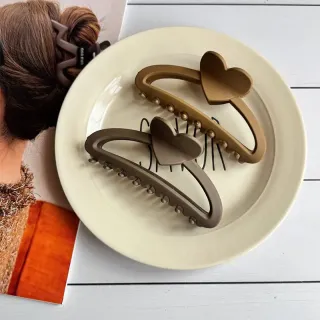 کلیپس مو طرح قلب مات بسته 12 عددی