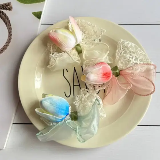 گیره انبری رنگی گل‌دار – بسته جینی 6 و 12 عددی