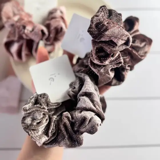 کش مو پارچه‌ای ساده – مدل شیک و کاربردی