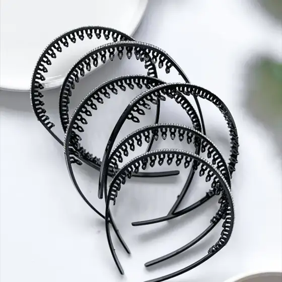 تل مو نگین‌دار پلاستیکی مشکی – بسته 12 عددی